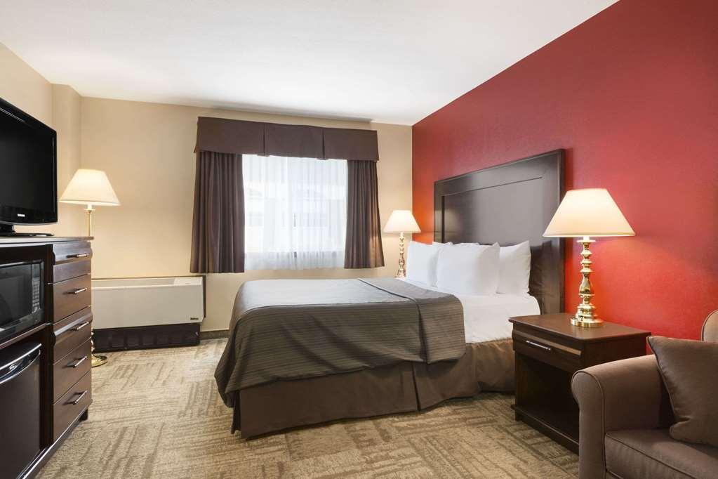 Coast Swift Current Hotel Kültér fotó