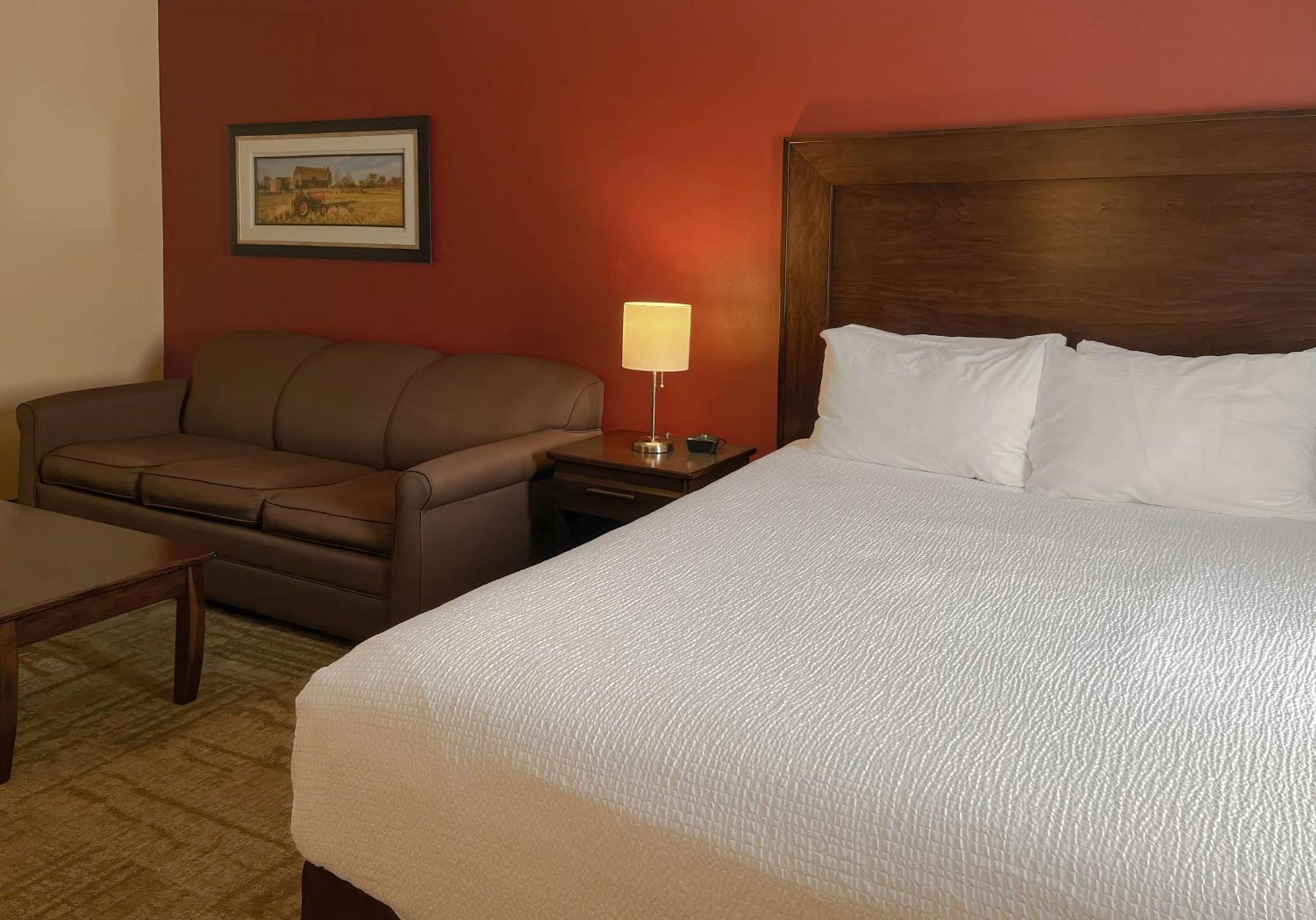 Coast Swift Current Hotel Kültér fotó